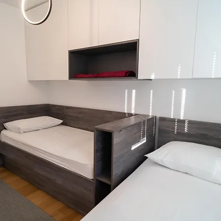 Wing 77 By Belmont Realty * Задар