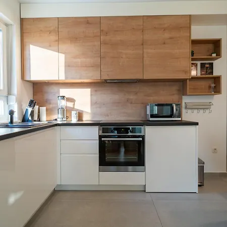 Wing 77 By Belmont Realty * Zadar